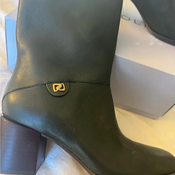 AEROSOLES Women's Dark Olive Green Heeled Boots- Style- ORO. - Picture 2 of 8